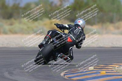 media/Sep-25-2023-Moto Forza (Mon) [[81ffa65e0a]]/B-C Group/Session 4 (Turn 2 Backside)/